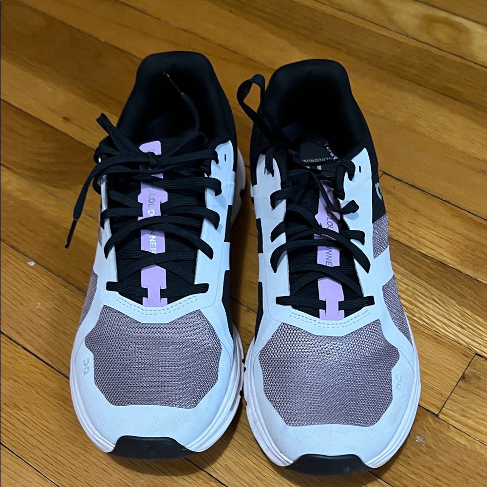 Stylish Cloud Runners Women's Sneakers in Black and Purple